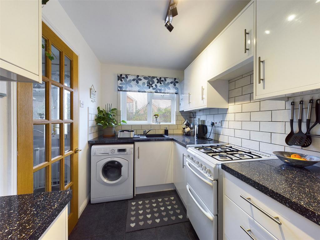 Whitworth Mews, Hucclecote... 2 bed terraced house £220,000