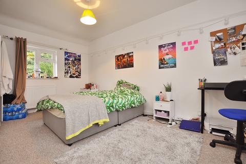 undefined, Southway, Guildford, Surrey, GU2