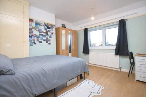 undefined, Ashenden Road, Guildford, Surrey, GU2