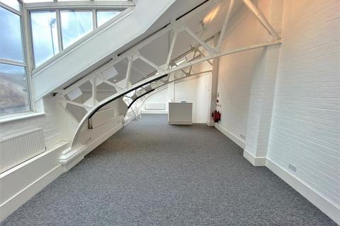 Office to rent, 1st & 2nd Floors 33 Warple Mews, Acton, London, W3 0RX