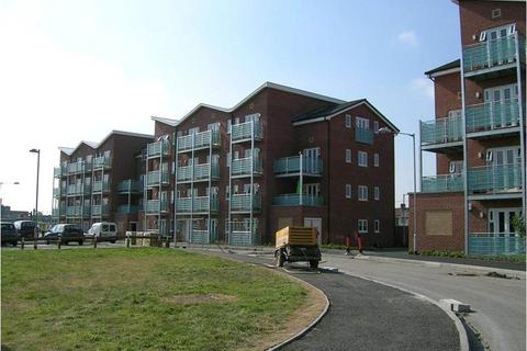 2 bedroom apartment to rent, Roberts Place, Dagenham, RM10