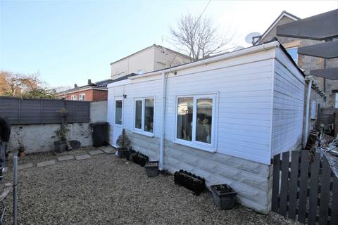 2 bedroom apartment for sale - The Old School House, Charlton Road