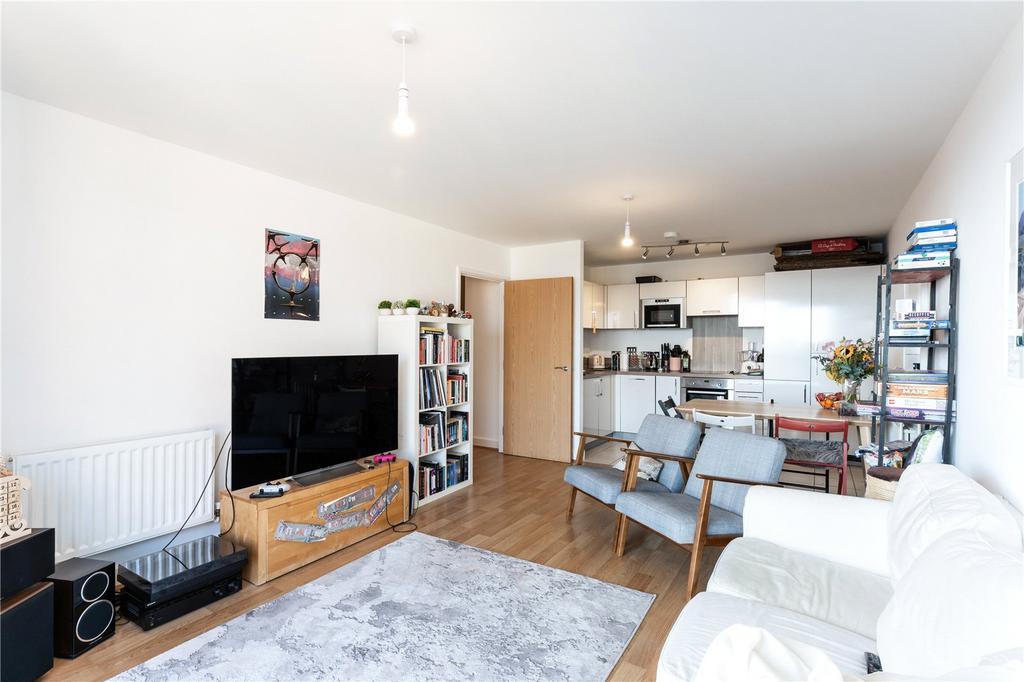 Collins Tower, Dalston Square, London, E8 2 bed apartment for sale - £ ...