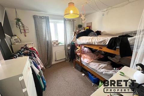 47 Castleton Grove, Haverfordwest, SA62 4AF