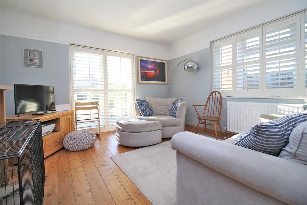 Hazelwood Avenue, New Milton... 3 bed bungalow £515,000