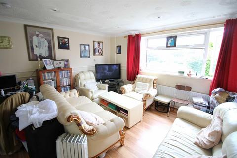 4 bedroom terraced house for sale, Howe Close, New Milton, Hampshire, BH25