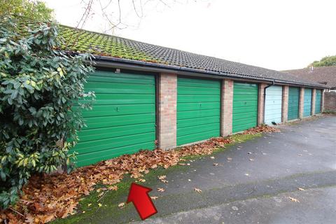 35 Ashdown Walk, New Milton, BH25 6TX