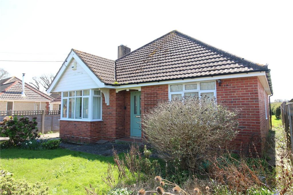 Greenmead Avenue, Everton, Hampshire, SO41 3 bed bungalow for sale £