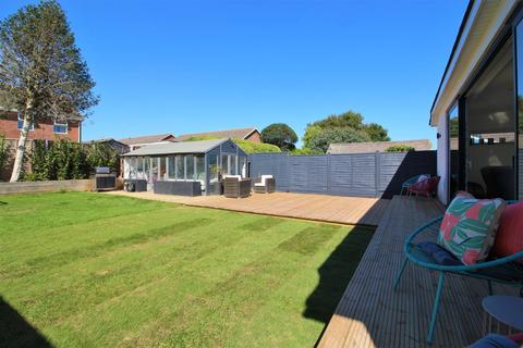 3 bedroom bungalow for sale, Seacroft Avenue, Barton On Sea, Hampshire, BH25