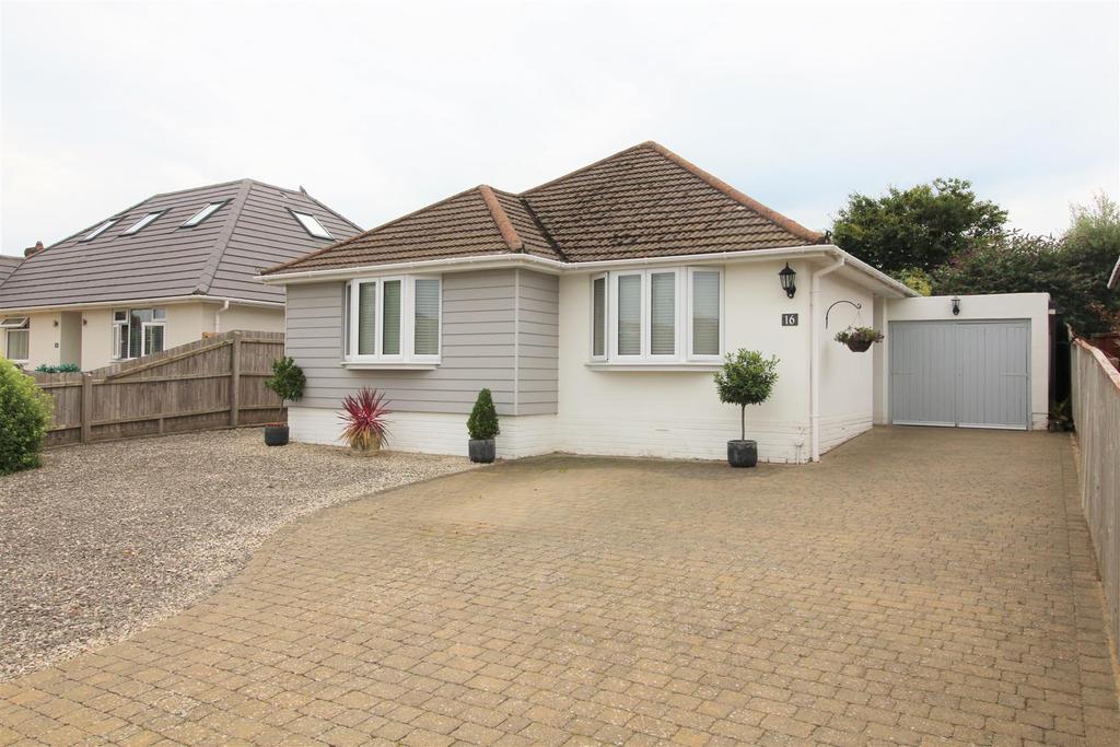 Barton Drive, Barton On Sea, Hampshire, BH25 2 bed bungalow for sale