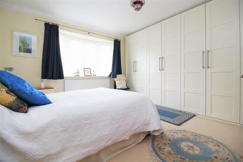 2 bedroom bungalow for sale, Barton Drive, Barton On Sea, Hampshire, BH25