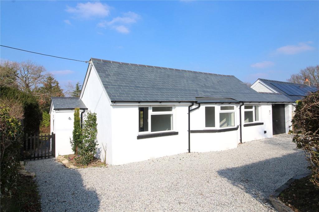 Middle Road, Tiptoe, Hampshire, SO41 3 bed bungalow for sale £769,950