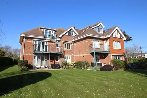 2 bedroom apartment for sale, Becton Lane, Barton On Sea, Hampshire, BH25