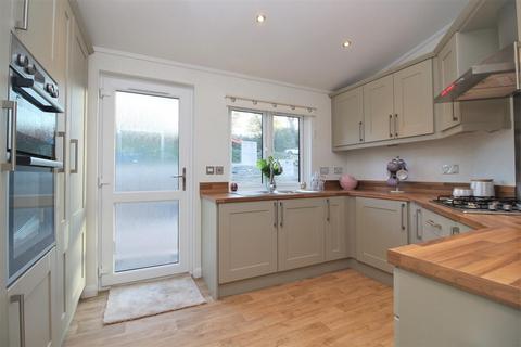 undefined, New Milton Heights, Walkford Lane, New Milton, Hampshire, BH25