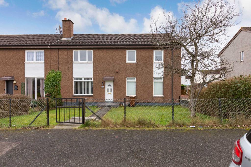 Mosshall Street, Newarthill, Motherwell 3 bed flat £80,000