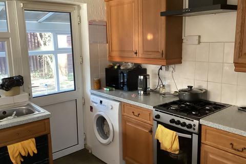 10 Inglenook Drive, Birmingham, B20 2EH