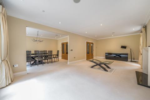 undefined, Granville Close, Weybridge, KT13
