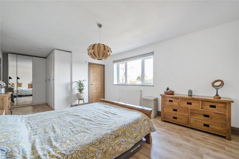 57 Egley Road, Woking, GU22 0AY