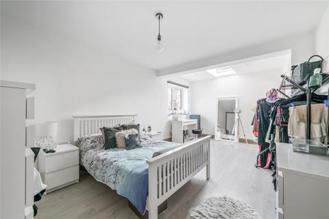57 Egley Road, Woking, GU22 0AY