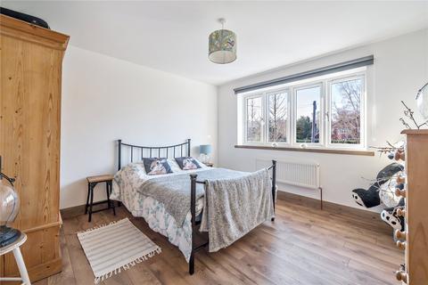 57 Egley Road, Woking, GU22 0AY