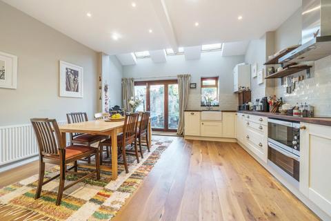 14 Alston Road, London, SW17 0TP