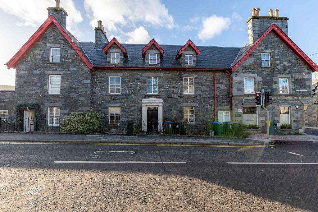 4 Rosemount, Crieff Road, Aberfeldy, PH15 2BJ 3 bed flat for sale £145,000