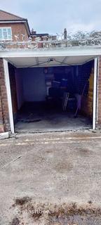 Garage to rent, Frampton Park Road, London E9