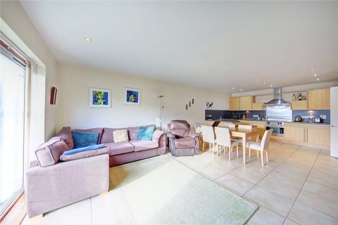 2 bedroom apartment to rent, Mill Pond Close, SW8