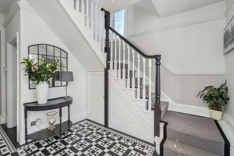 Penny Breeze Abbotsbrook, Bourne End, SL8 5QS