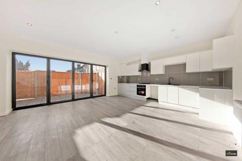 3 bedroom terraced house for sale, Elkington Road, Plaistow, E13