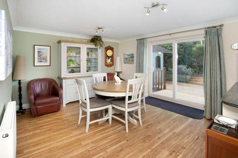Kenley Cedar Close, Teignmouth, TQ14 8UZ