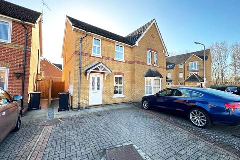 23 Ravenoak Way, Chigwell, IG7 4EL