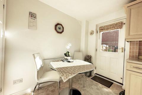 23 Ravenoak Way, Chigwell, IG7 4EL