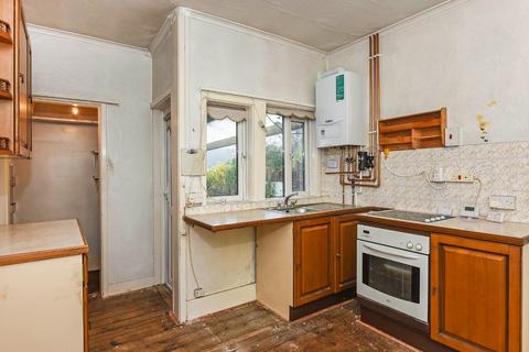 35 Haslemere Road, Liphook, GU30 7BB
