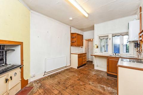 35 Haslemere Road, Liphook, GU30 7BB