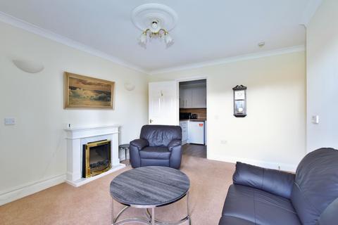 2 bedroom apartment for sale - Chorleywood Lodge Lane, Chorleywood, Rickmansworth, Hertfordshire, WD3