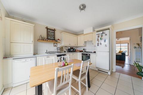 58 Plover Way, London, SE16 7TT