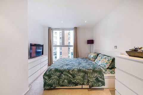 1 bedroom flat for sale, Western Gateway, Royal Docks, London, E16