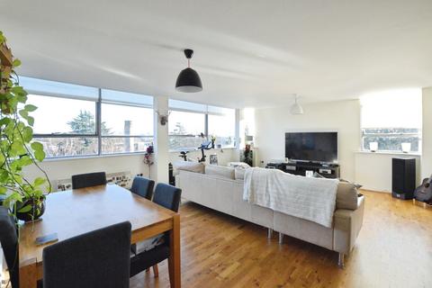 2 bedroom flat to rent, Newsom Place, St Albans, AL1