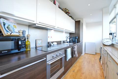 2 bedroom flat to rent, Newsom Place, St Albans, AL1