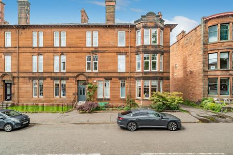 1/2, 14 Beaton Road, Glasgow, G41 4LA