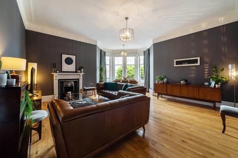 1/2, 14 Beaton Road, Glasgow, G41 4LA