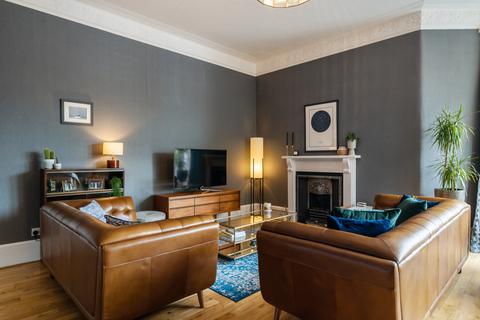 1/2, 14 Beaton Road, Glasgow, G41 4LA