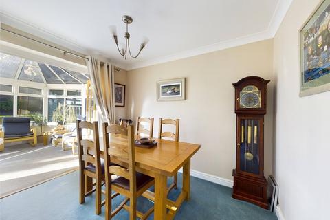 27 Padin Close, Chalford, Stroud, GL6 8FB