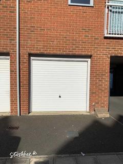 Garage to rent, Adams Drive, Willesborough TN24