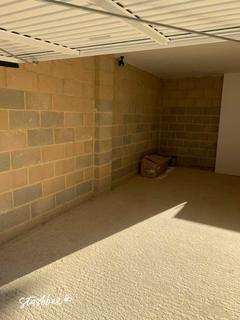 Garage to rent, Adams Drive, Willesborough TN24