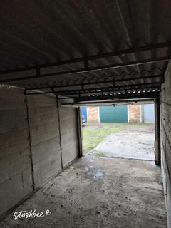 Garage to rent, Albemarle Road, Willesborough TN24