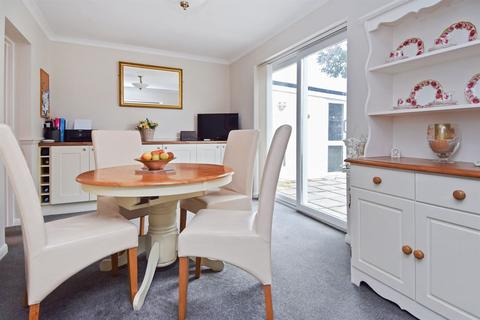 87 Cherry Gardens, Herne Bay, CT6 5QY