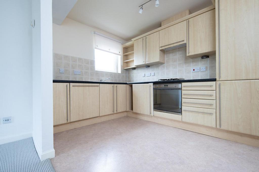 Harbour Square, Inverkip, PA16 1 bed flat £125,000
