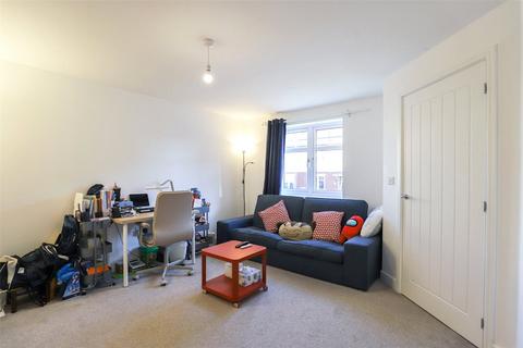 32 Harrier End, St Albans, AL4 0LD